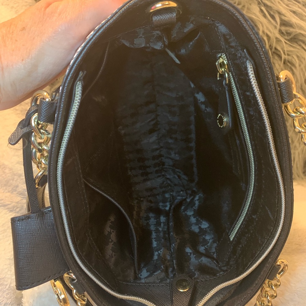 SOLD | Karl Lagerfeld Purse - Picture 4 of 7